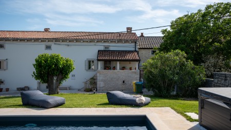 Villa Jona