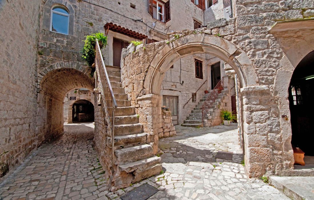 Trogir Gassen
