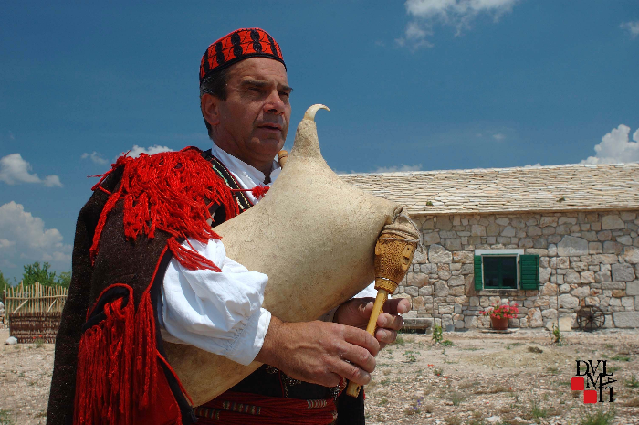 Etnoland Dalmati in Pakovo Selo