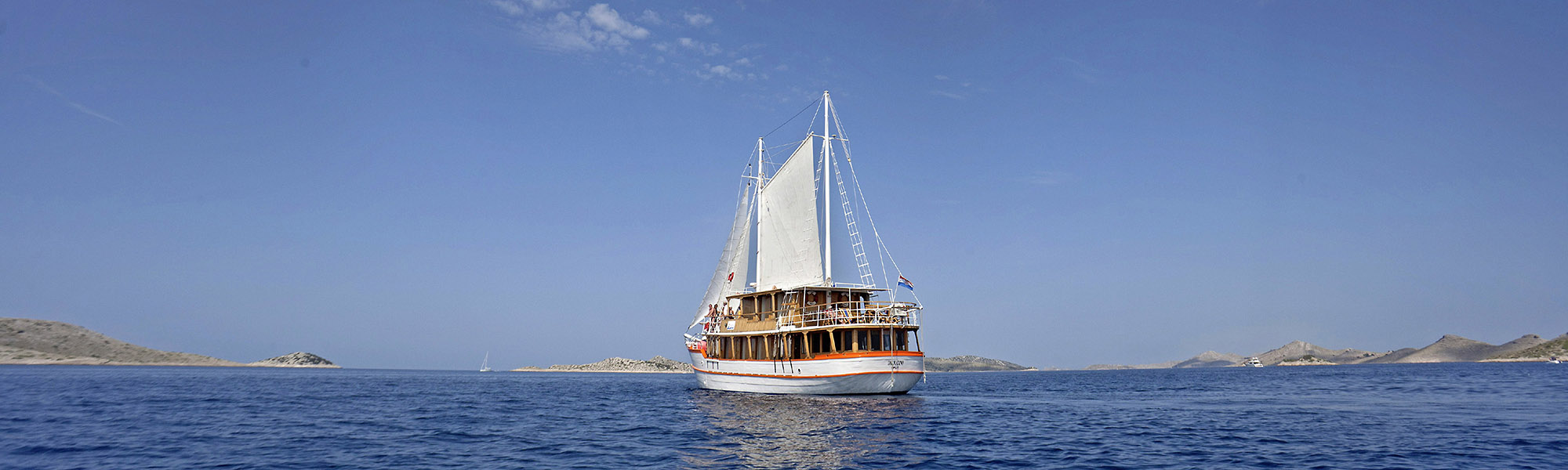 Unsere Flotte von 25 Schiffen Unsere Flotte von 25 Schiffen